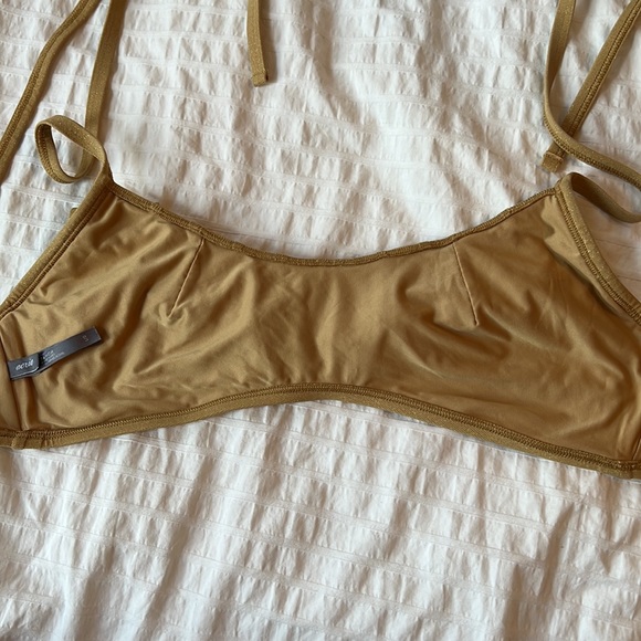 MOVING sale! Aerie ruffle bikini top - Picture 2 of 3